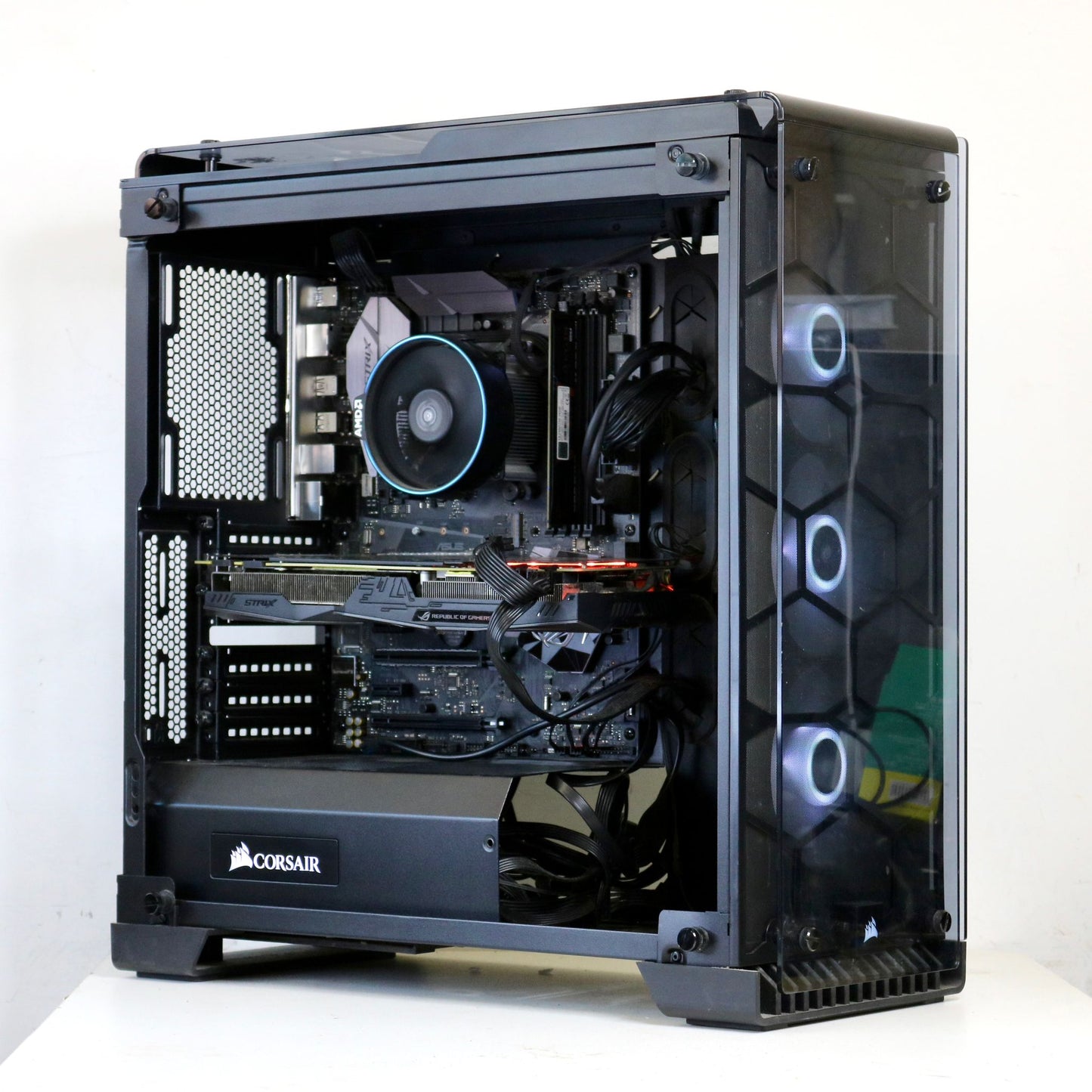 Corsair 570X 全景ROG GTX1080主機 (1080p 順玩3A大作)