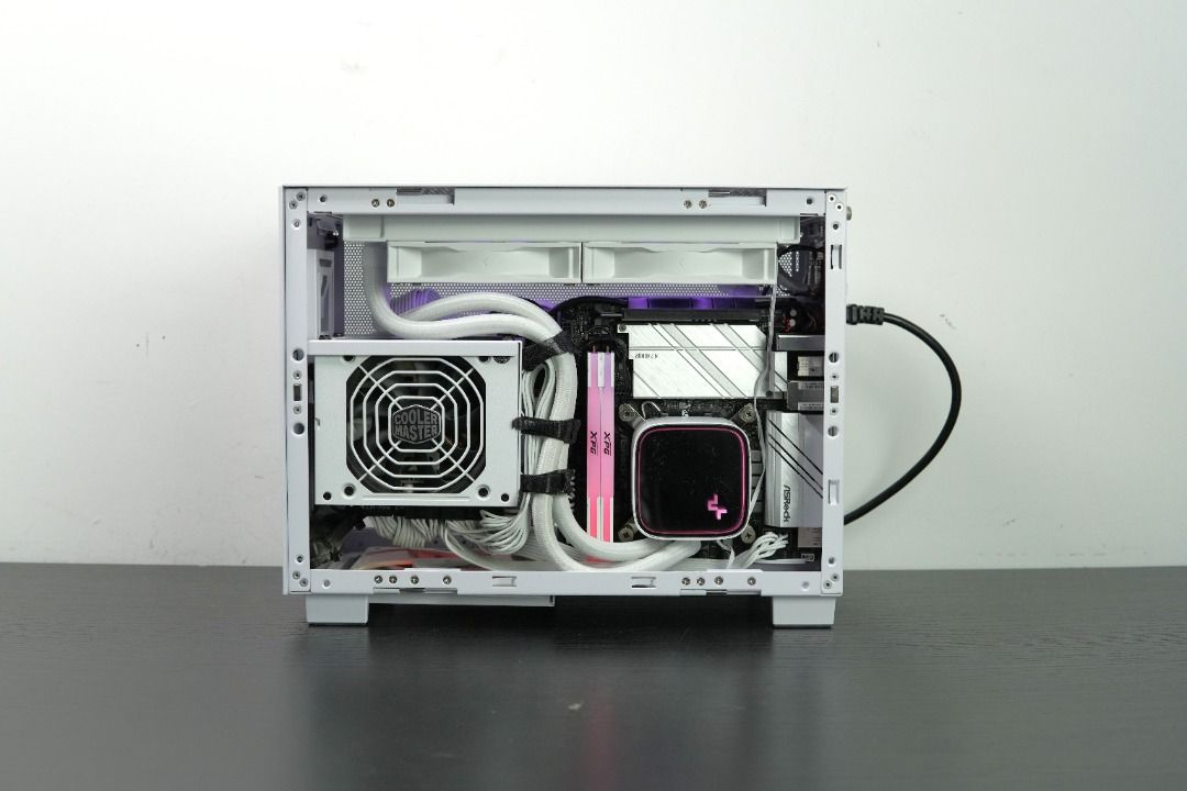 半全新 ITX 迷你遊戲高效能電腦主機 12代I5 12600K 3060TI SFX電源 Q58