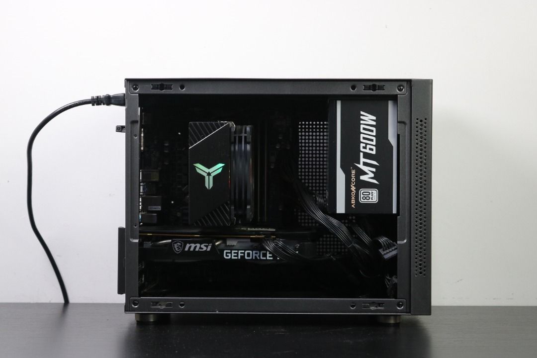 10代I5 MSI RTX3060 慳位電競電腦 (i5 10400F/16GB ram/512GB SSD)