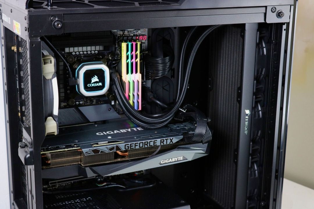 11代i9(11900K) Gigabyte RTX3080Ti Corsair全景玻璃機箱