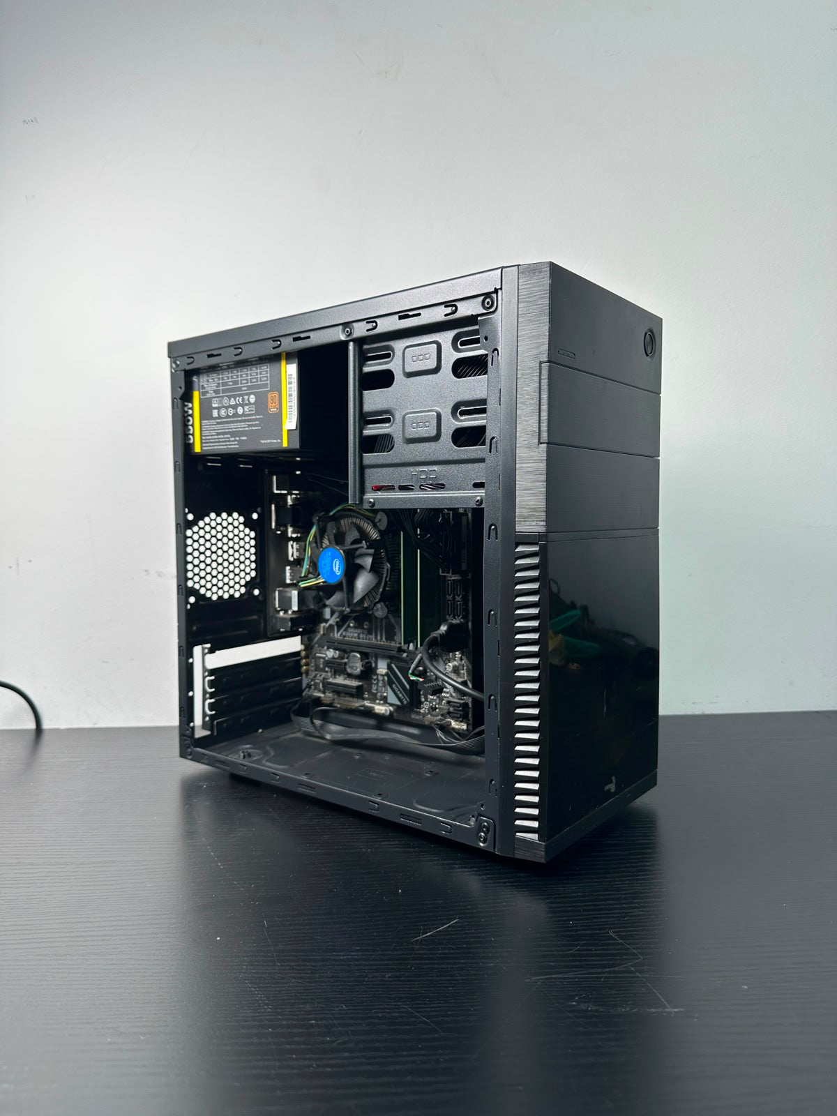 Intel I5 8500 16GB RAM 入門文書打機電腦
