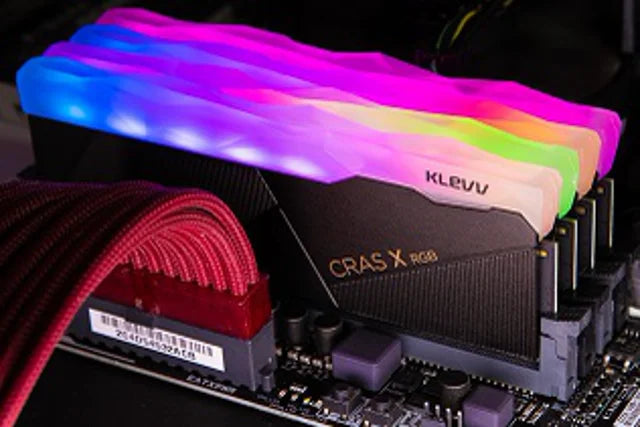 KLEVV CRAS X RGB DDR4 UDIMM 記憶體系列